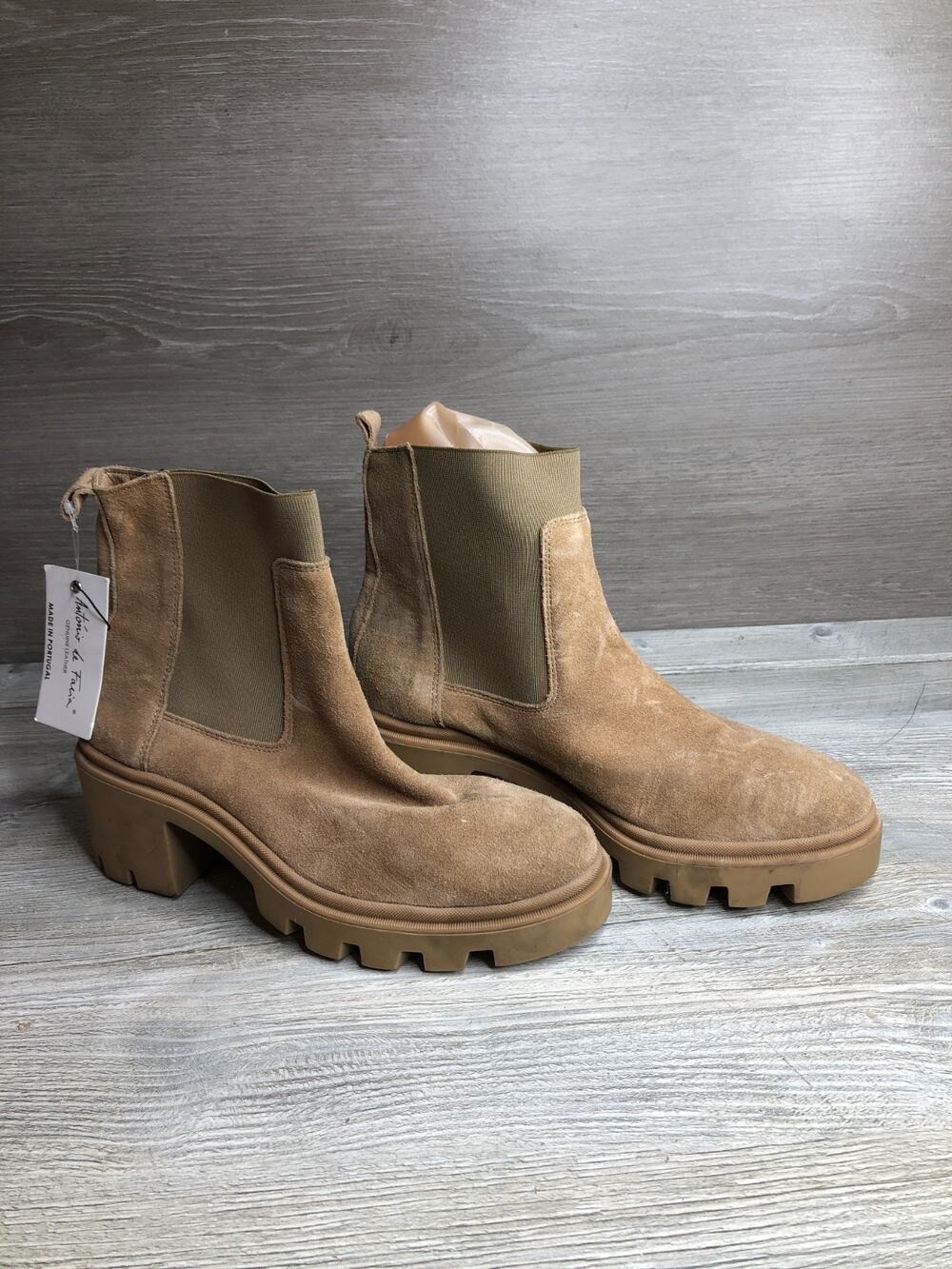 ANTONIO DE FARIA Portugal Tara Lug Sole Heel Chelsea Boots Beige Suede Size 9